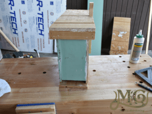 how to build a simple bee swarm trap